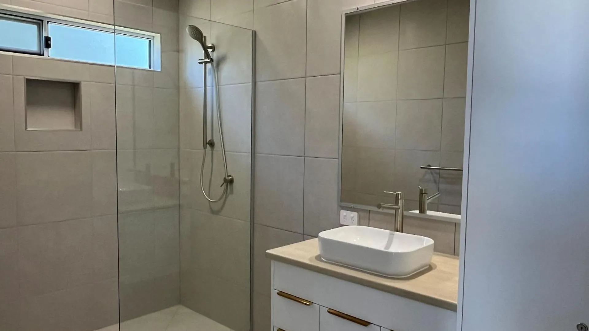 6 Yeri Drive - Rainbow Shores. Aircon. Pets Welcome. Walk To Beach Rainbow Beach Holiday home
