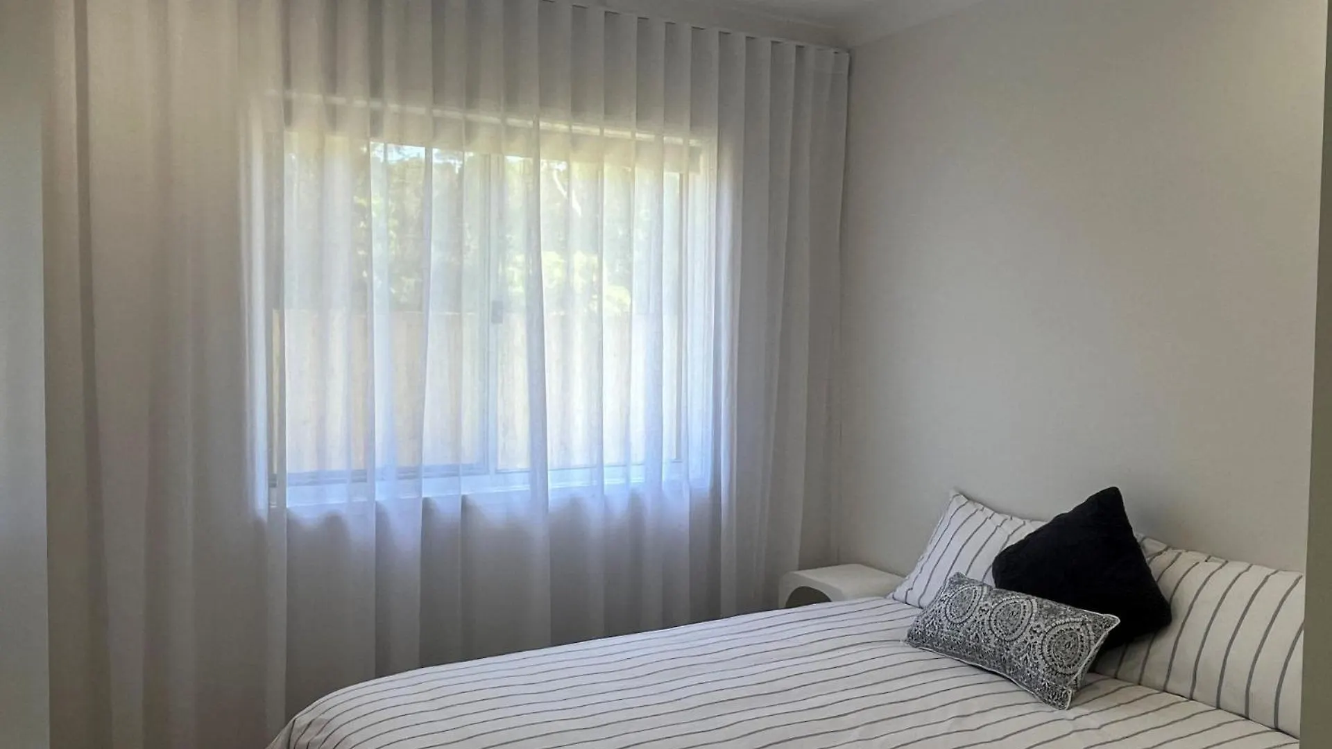 6 Yeri Drive - Rainbow Shores. Aircon. Pets Welcome. Walk To Beach Rainbow Beach 0*,  Australia